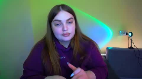 Snapshot of emma_dorn chatting on September 29, 6:29 am Eva online show from September 29, 6:29 am