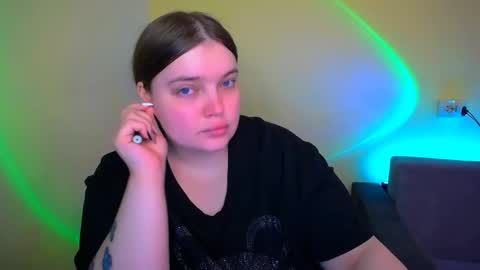Snapshot of emma_dorn chatting on September 10, 6:24 am Eva online show from September 10, 6:24 am