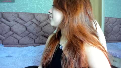 Snapshot of emma_ford1 chatting on January 28, 4:39 am Emma  online show from January 28, 4:39 am
