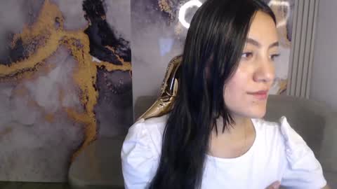 emma online show from December 9, 1:02 pm