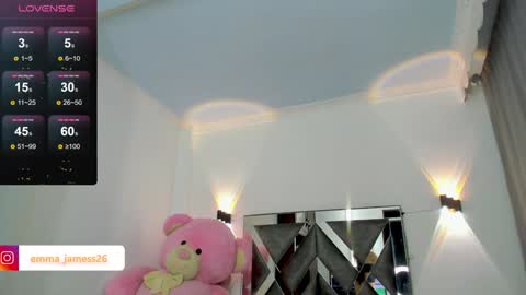 emma_jamess online show from January 22, 3:52 am