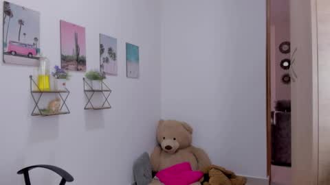 whises lits        online show from February 16, 5:24 pm