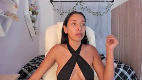 Emma online show from November 21, 7:16 pm