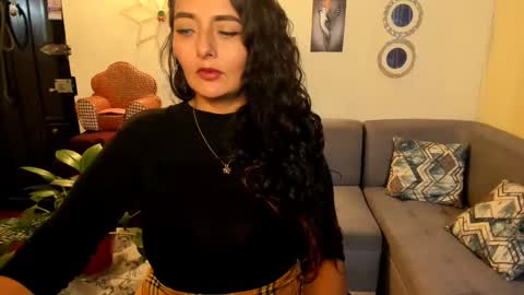  emma luxy online show from February 19, 11:04 pm