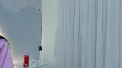 Emma Morgann online show from December 16, 11:38 am