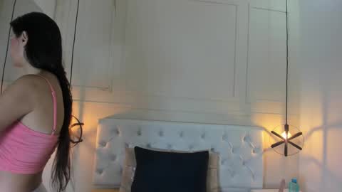 Snapshot of emma_payton chatting on February 7, 11:34 am Emma online show from February 7, 11:34 am