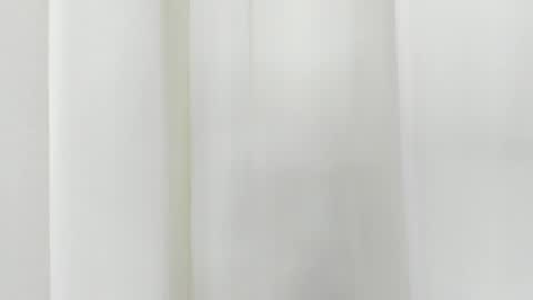 Snapshot of emma_torres__ chatting on December 26, 11:54 am Ema online show from December 26, 11:54 am
