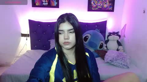 emma online show from April 19, 3:28 am