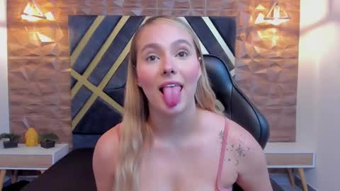 EMMA online show from January 14, 5:40 pm