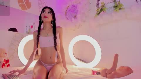 Emma Duque online show from November 23, 6:53 pm