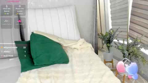  Emma Ferrary  online show from November 8, 6:46 pm