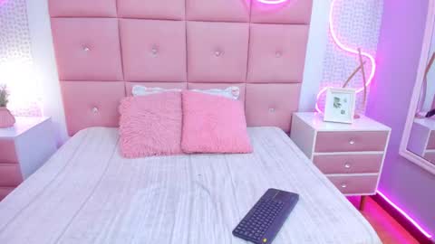 Alejandra  online show from February 11, 3:08 am