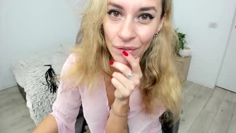 Emma online show from October 13, 7:00 am