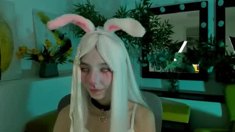 emmanuellbrown online show from October 31, 3:38 pm