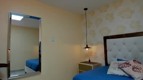 emmarusello online show from March 10, 12:28 pm