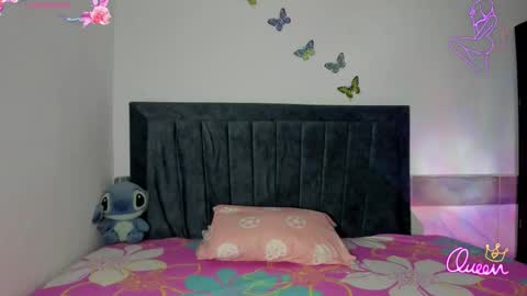 Emmie online show from March 28, 10:19 pm