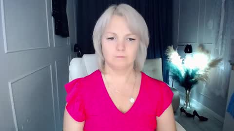 emmmam online show from November 1, 11:25 am