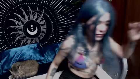 emmy__smith online show from March 3, 7:58 am