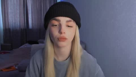 emmy_rich online show from February 27, 9:11 am