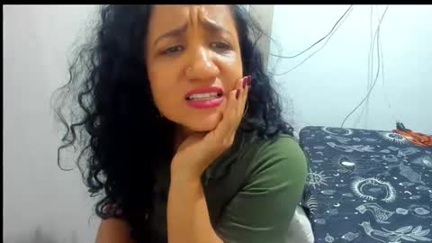 Snapshot of emperatriztapia chatting on October 22, 12:04 am emperatriztapia online show from October 22, 12:04 am