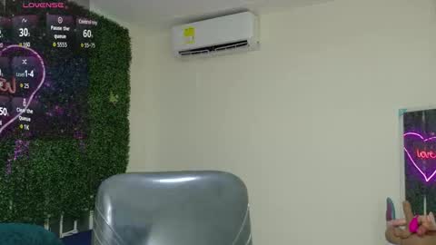 Emy online show from February 27, 8:08 pm