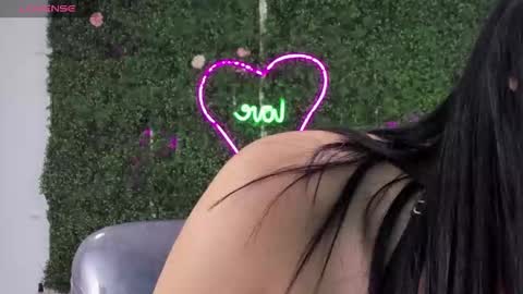 Emy online show from February 7, 9:07 pm