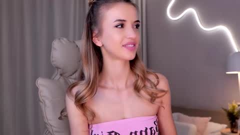 entya online show from March 26, 6:26 am