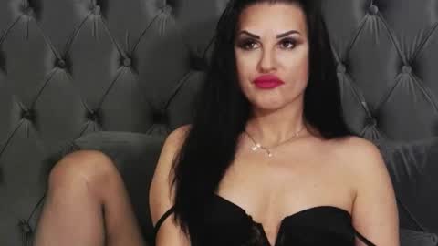 Erica online show from January 12, 7:31 pm