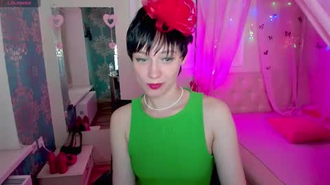 Ericka online show from November 1, 6:12 pm