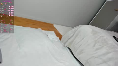 Snapshot of erotic__blondie chatting on December 10, 7:58 am 3   PVT open  online show from December 10, 7:58 am