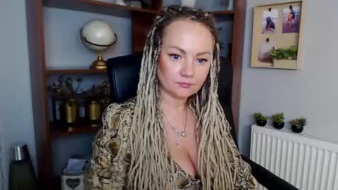 KAYA online show from December 18, 5:42 pm