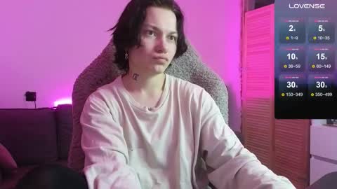 esajukyy online show from January 16, 6:48 pm