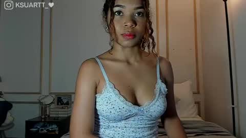 estefy_arroyo1 online show from May 20, 8:50 pm