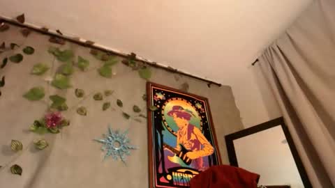 Snapshot of estelamaris1 chatting on January 6, 12:27 am estelamaris online show from January 6, 12:27 am