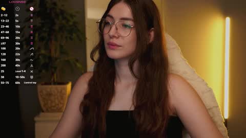Snapshot of ester_hill chatting on September 11, 1:50 am Ester online show from September 11, 1:50 am