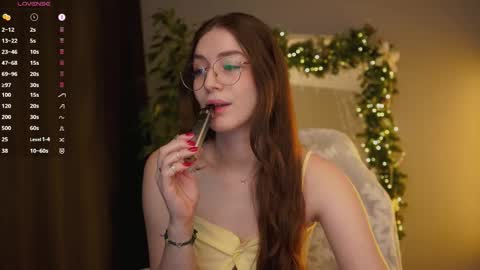 Ester online show from December 17, 2:49 am