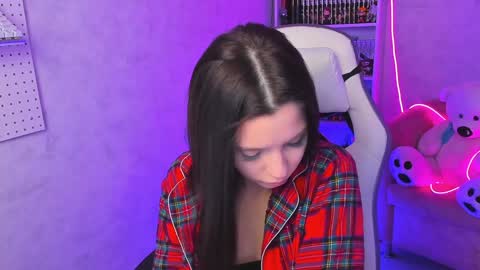 Snapshot of estercollins chatting on January 14, 3:01 am Ester online show from January 14, 3:01 am