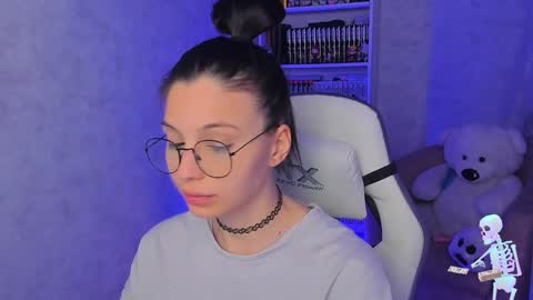 Snapshot of estercollins chatting on February 7, 2:40 am Ester online show from February 7, 2:40 am