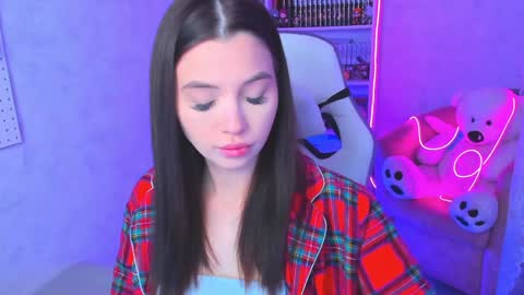 Snapshot of estercollins chatting on December 25, 3:40 am Ester online show from December 25, 3:40 am