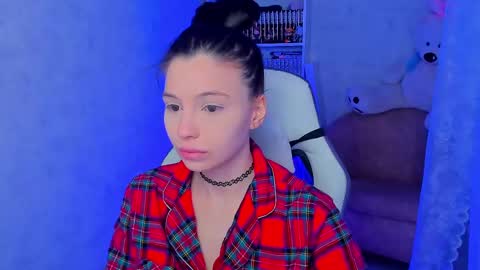 Snapshot of estercollins chatting on February 19, 2:55 am Ester online show from February 19, 2:55 am