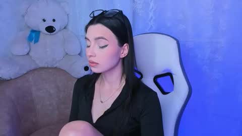 Snapshot of estercollins chatting on October 7, 10:47 pm Ester online show from October 7, 10:47 pm