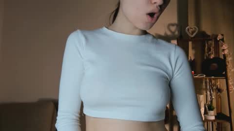 Jessi online show from December 17, 11:25 am