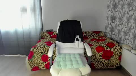 Eva online show from April 11, 7:56 am