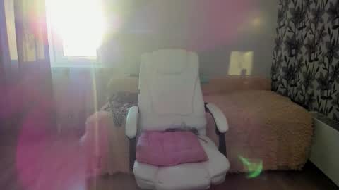 Eva online show from December 1, 8:40 am