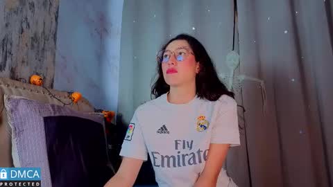 eva delight online show from November 6, 11:49 am