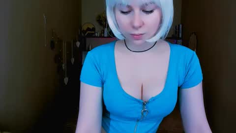 Eva online show from October 17, 3:15 pm