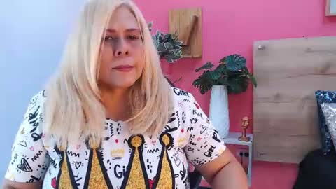 eva_love49 online show from July 3, 7:09 pm