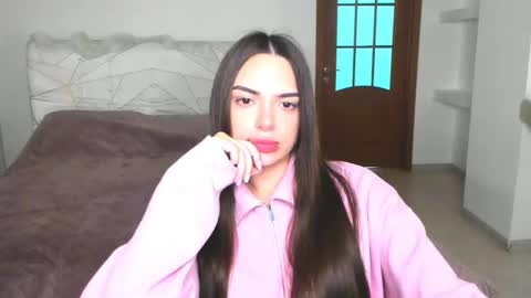 Eva online show from April 16, 4:39 pm