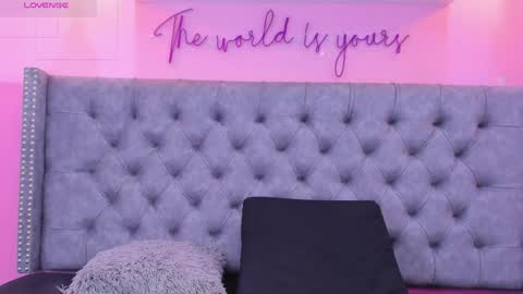 eva_smith5 online show from May 12, 8:59 pm