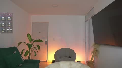 evajacksss_ online show from January 7, 8:52 pm